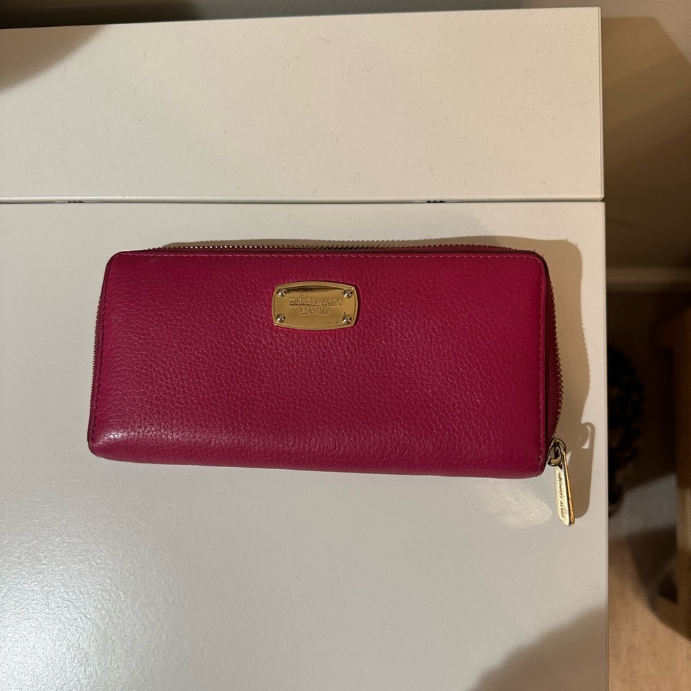 Michael Kors pink wallet